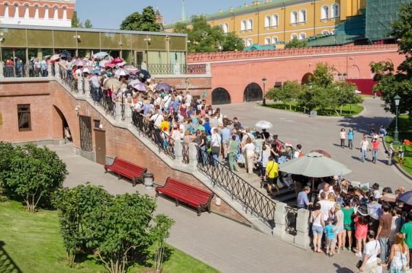10 городов России, где местные жители не хотят видеть туристов. Исследование и мнения горожан 10 городов России, где местные жители не хотят видеть туристов. Исследование и мнения горожан