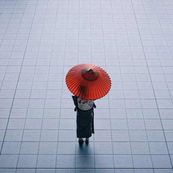 20 кадров уличной фотографии, которые открывают неизвестную сторону Японии