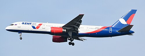 Росавиация планирует на этой неделе снять ограничения с авиакомпании Azur Air
