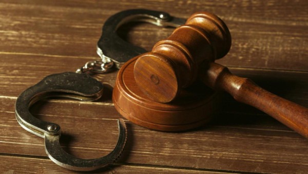 В Турции снова арестовали российского туриста по подозрению в домогательствах В Турции снова арестовали российского туриста по подозрению в домогательствах