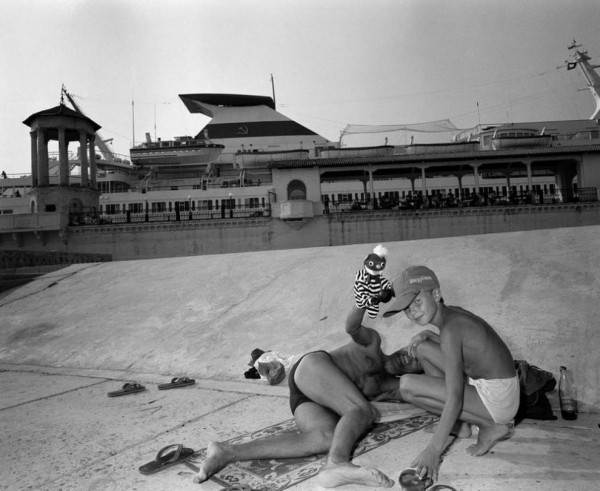 Сочи — российская ривьера 1988 года в фотографиях Карла де Кейзера Сочи — российская ривьера 1988 года в фотографиях Карла де Кейзера